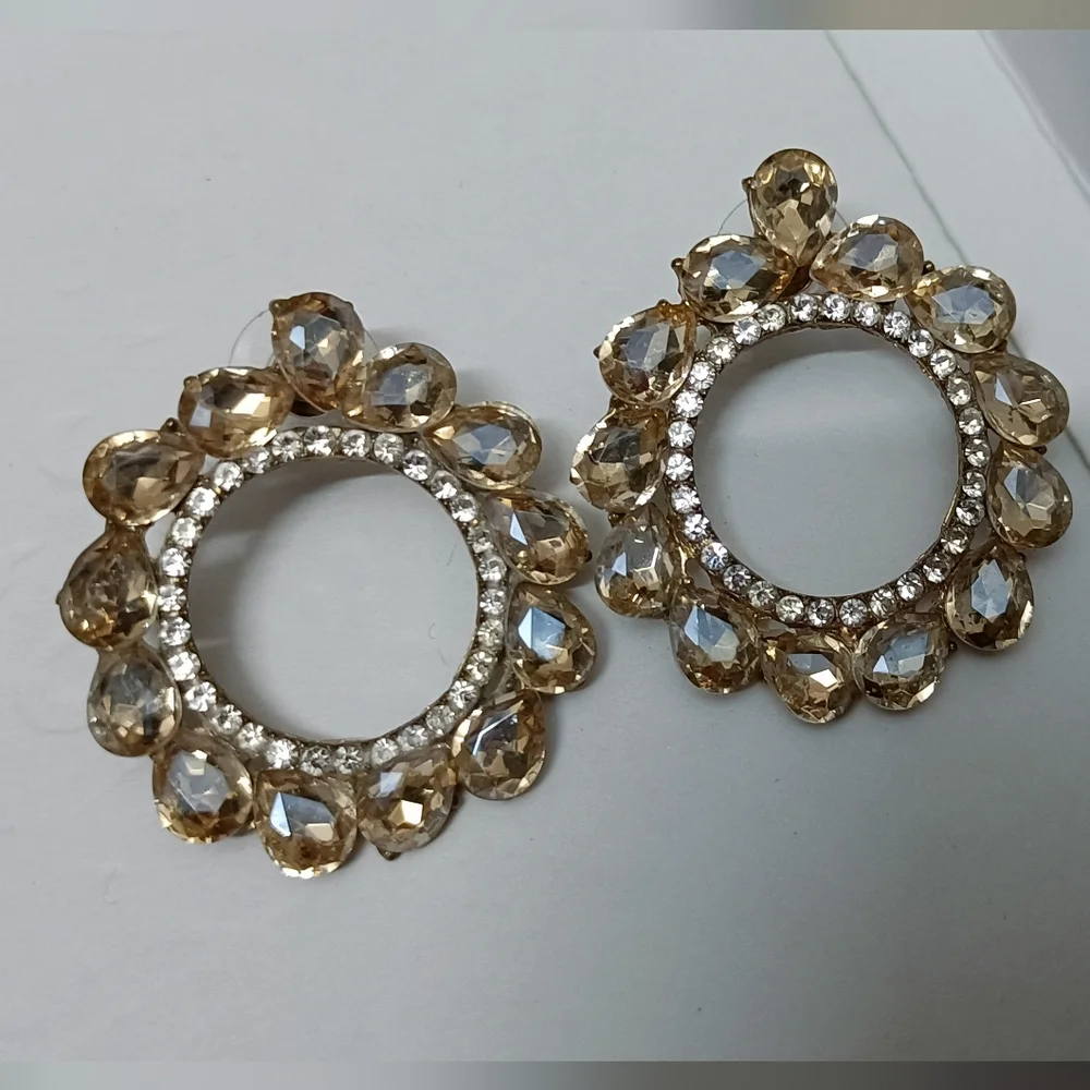 Earrings - Picture 2 of 7